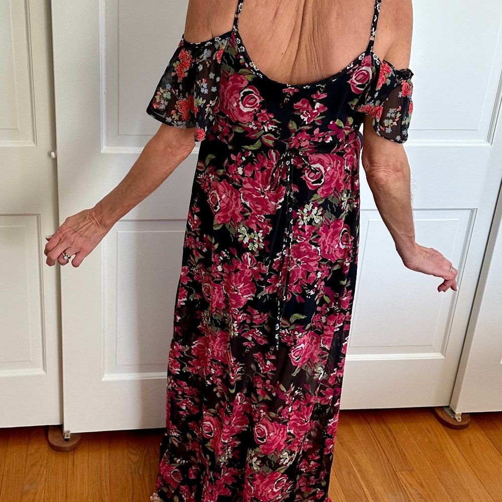 Floral cold shoulder maxi dress, black with wine and white, size small